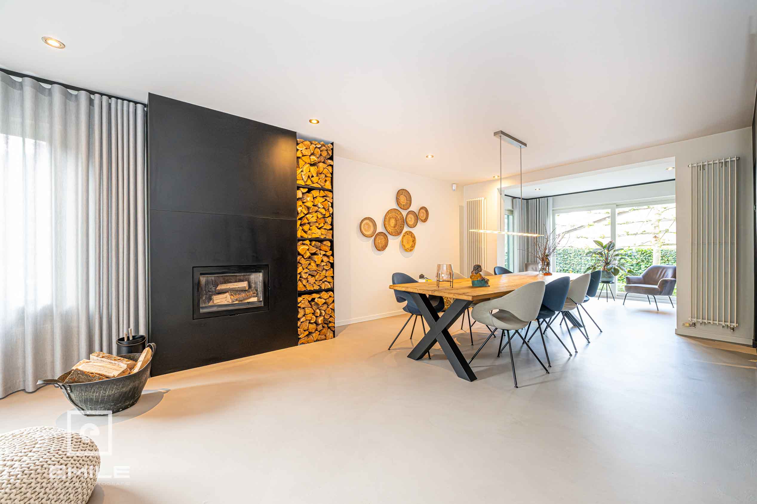 woningfotografie-landgraaf-eetkamer-met-inbouwhaard