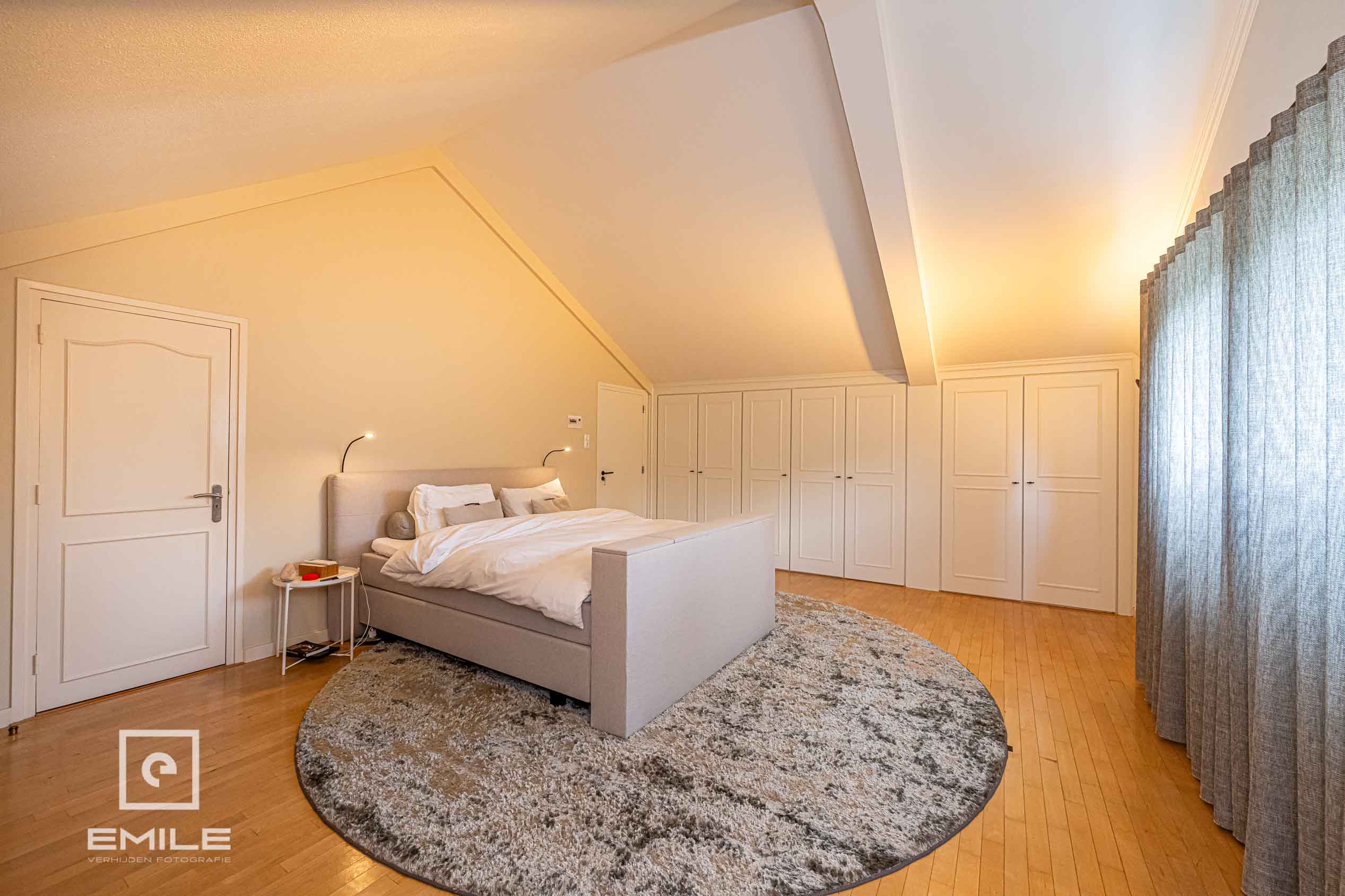 woningfotografie-landgraaf-slaapkamer-met-inbouwkasten